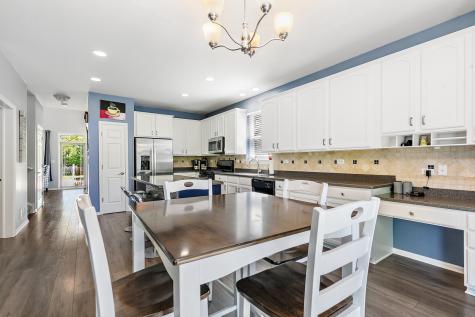 394 Rockland Avenue Elgin IL 60124