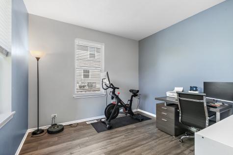 394 Rockland Avenue Elgin IL 60124