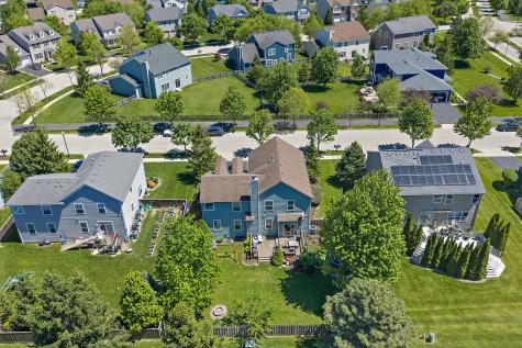 394 Rockland Avenue Elgin IL 60124