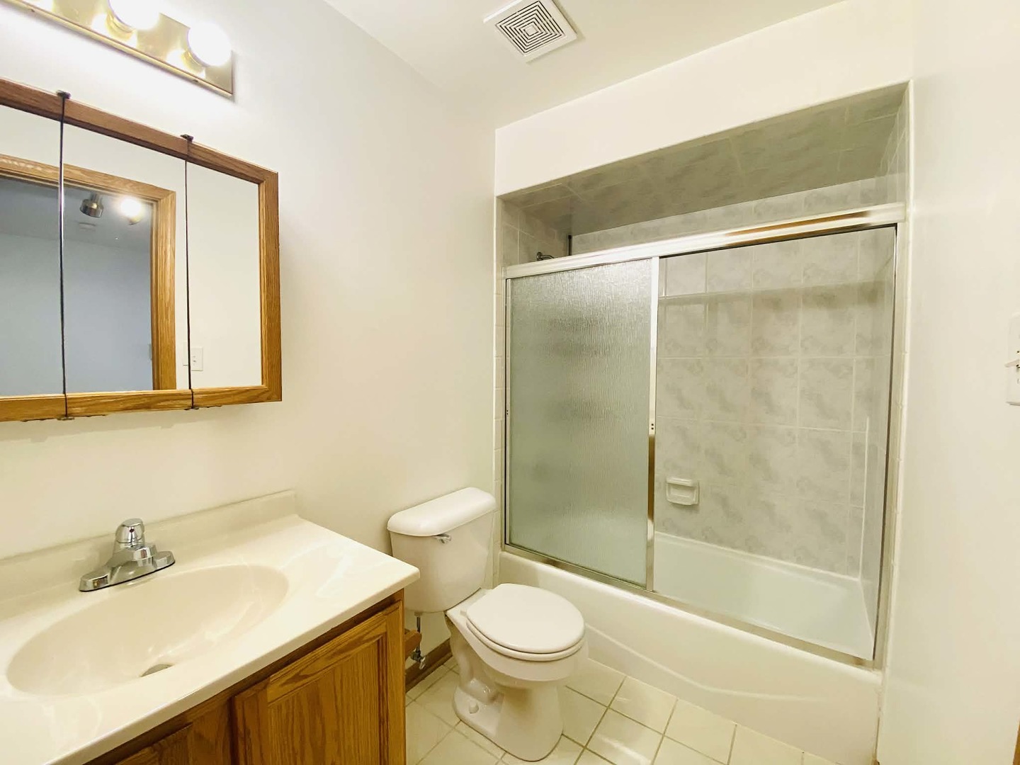 2415 South Normal Avenue Chicago IL 60616