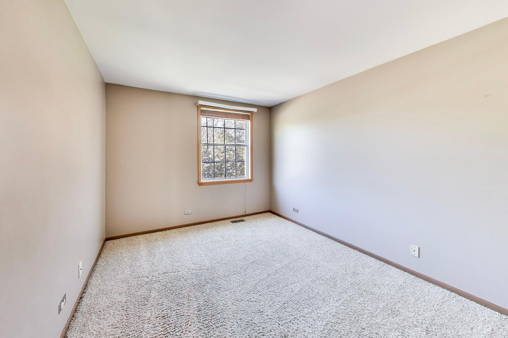 934 Viewpoint Drive Lake In The Hills IL 60156