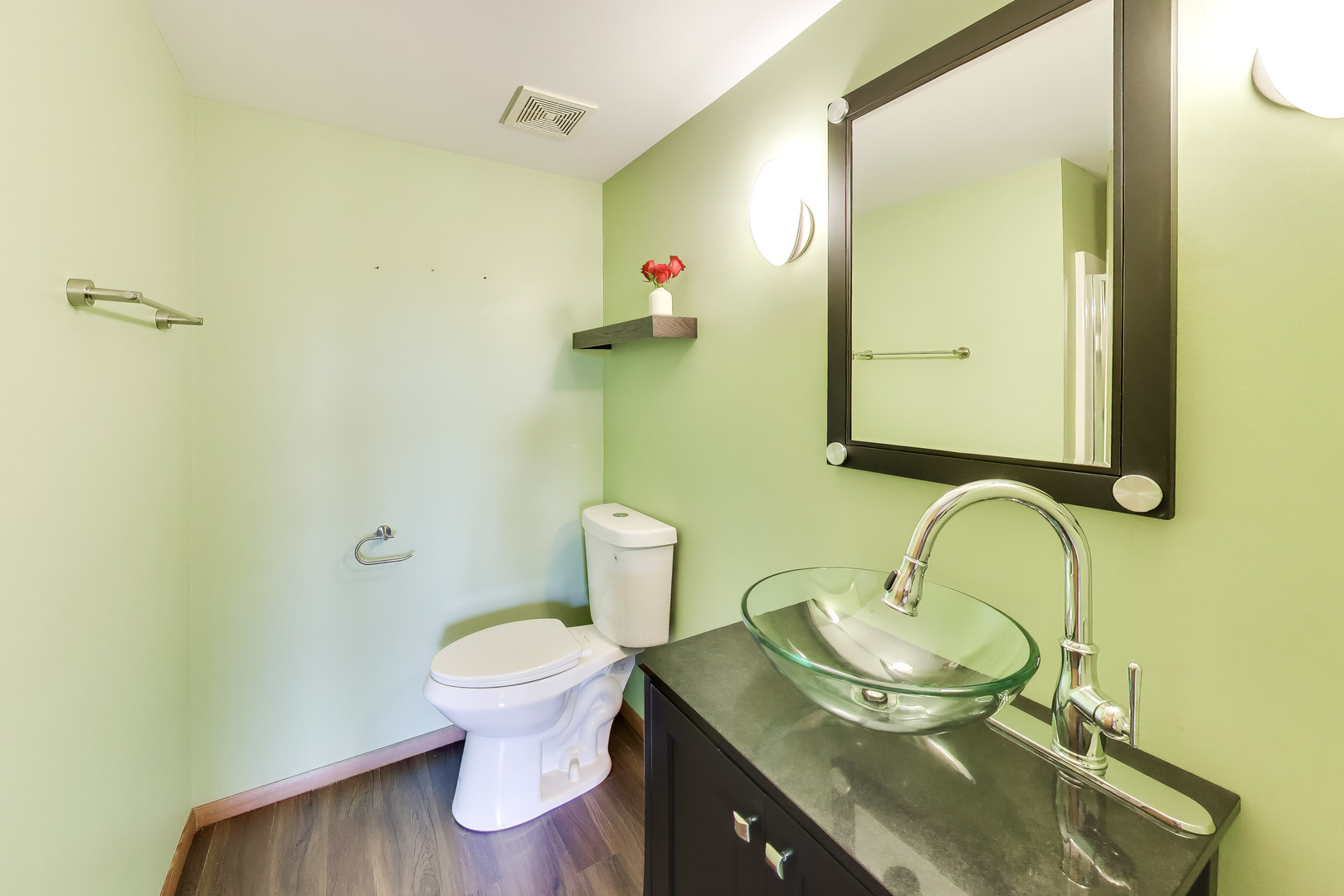 934 Viewpoint Drive Lake In The Hills IL 60156