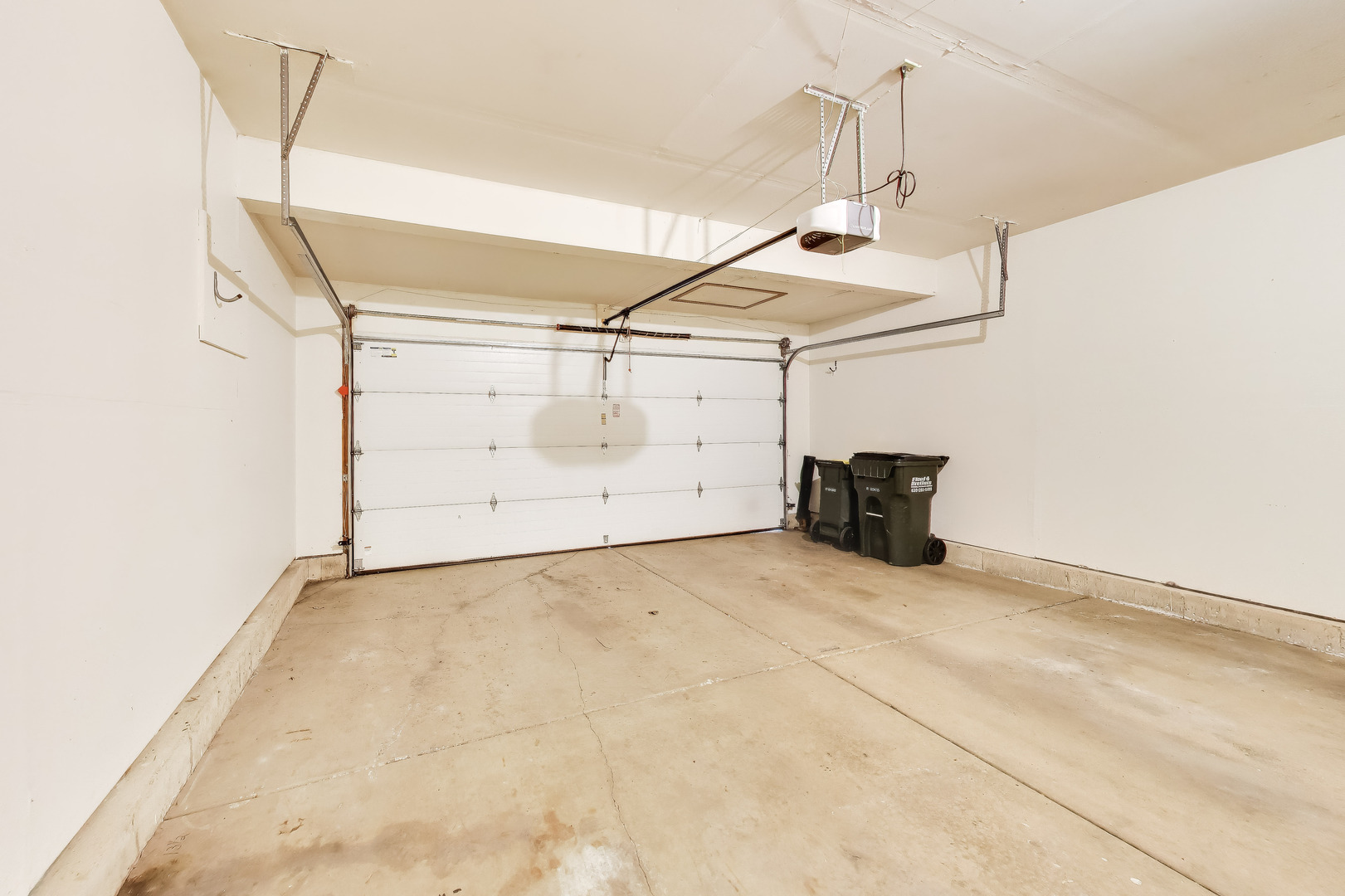 934 Viewpoint Drive Lake In The Hills IL 60156