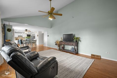 802 Andrea Drive Manhattan IL 60442