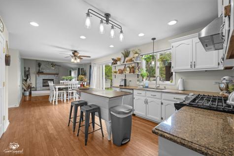 802 Andrea Drive Manhattan IL 60442