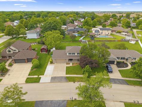 802 Andrea Drive Manhattan IL 60442