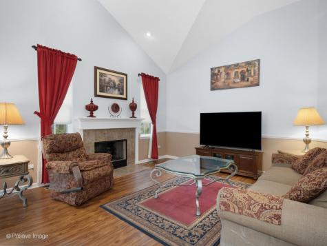 1771 Briarheath Drive Aurora IL 60505