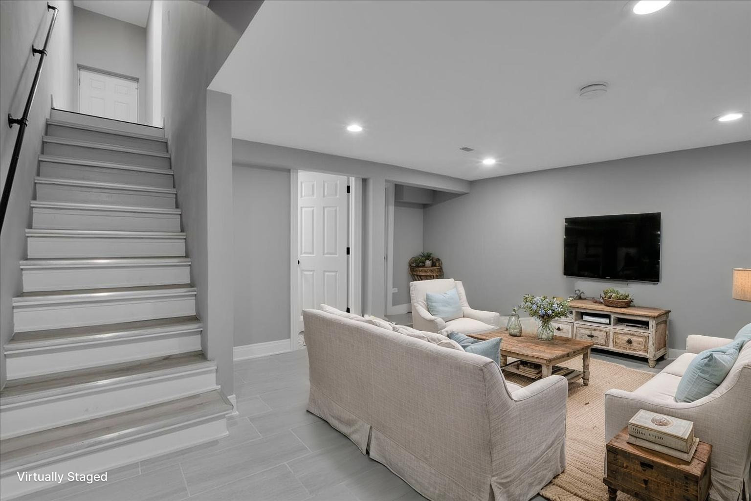 735 East 105th Street Chicago IL 60628