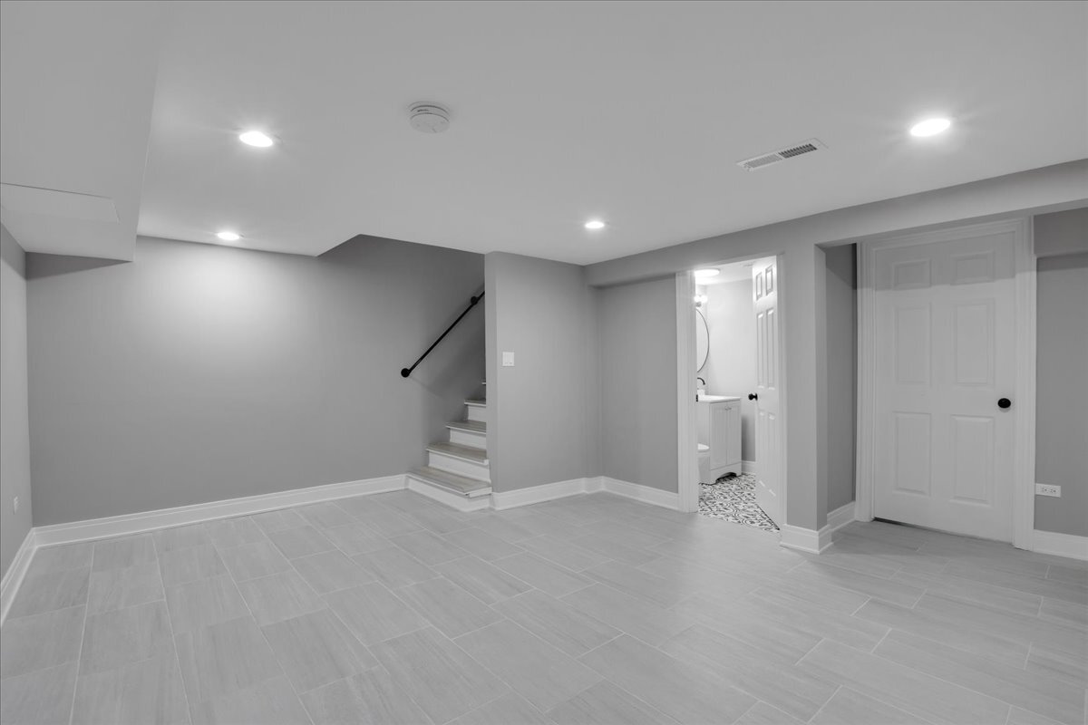 735 East 105th Street Chicago IL 60628