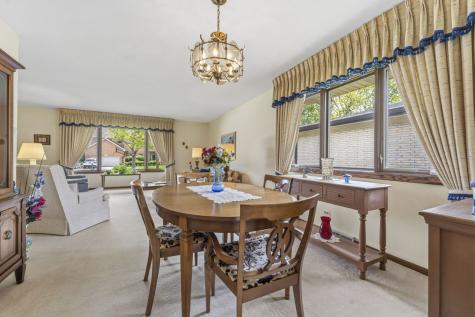 404 South Helena Avenue Mount Prospect IL 60056