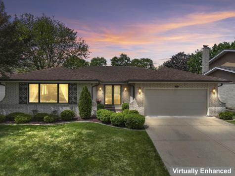 404 South Helena Avenue Mount Prospect IL 60056