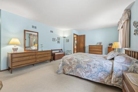 404 South Helena Avenue Mount Prospect IL 60056