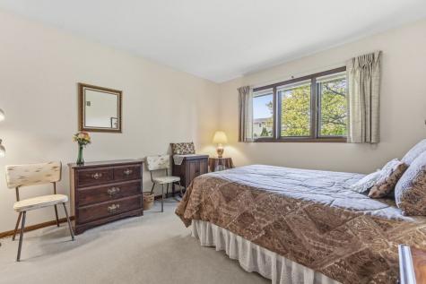 404 South Helena Avenue Mount Prospect IL 60056
