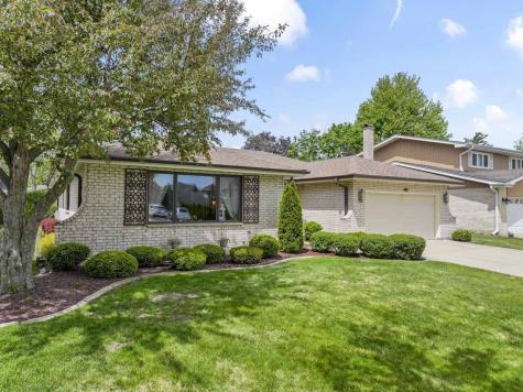 404 South Helena Avenue Mount Prospect IL 60056