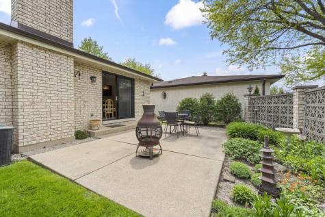 404 South Helena Avenue Mount Prospect IL 60056