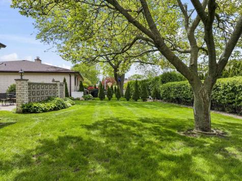 404 South Helena Avenue Mount Prospect IL 60056