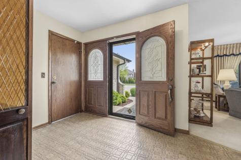 404 South Helena Avenue Mount Prospect IL 60056