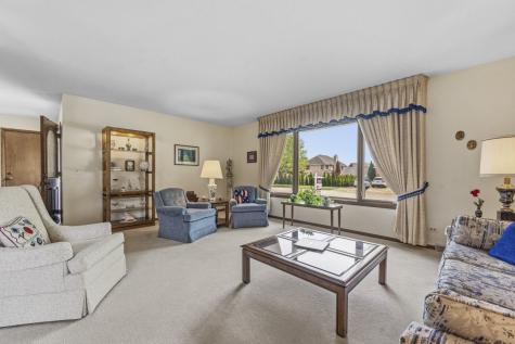 404 South Helena Avenue Mount Prospect IL 60056