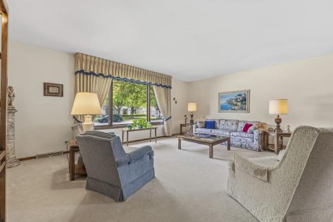 404 South Helena Avenue Mount Prospect IL 60056