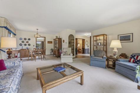 404 South Helena Avenue Mount Prospect IL 60056