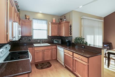 895 Eineke Boulevard Algonquin IL 60102