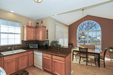 895 Eineke Boulevard Algonquin IL 60102