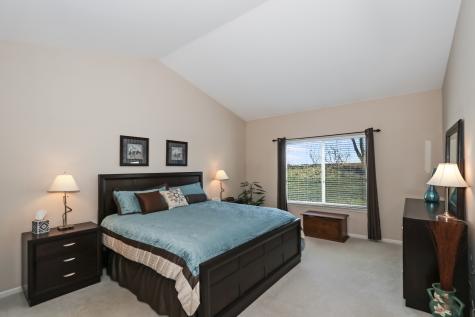 895 Eineke Boulevard Algonquin IL 60102