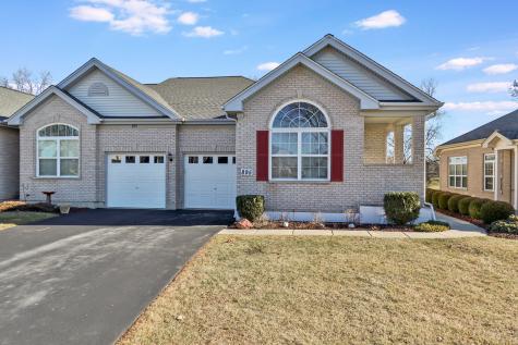 895 Eineke Boulevard Algonquin IL 60102