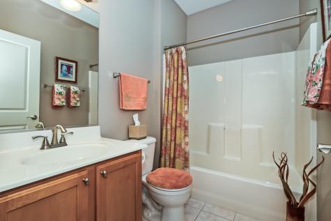 895 Eineke Boulevard Algonquin IL 60102