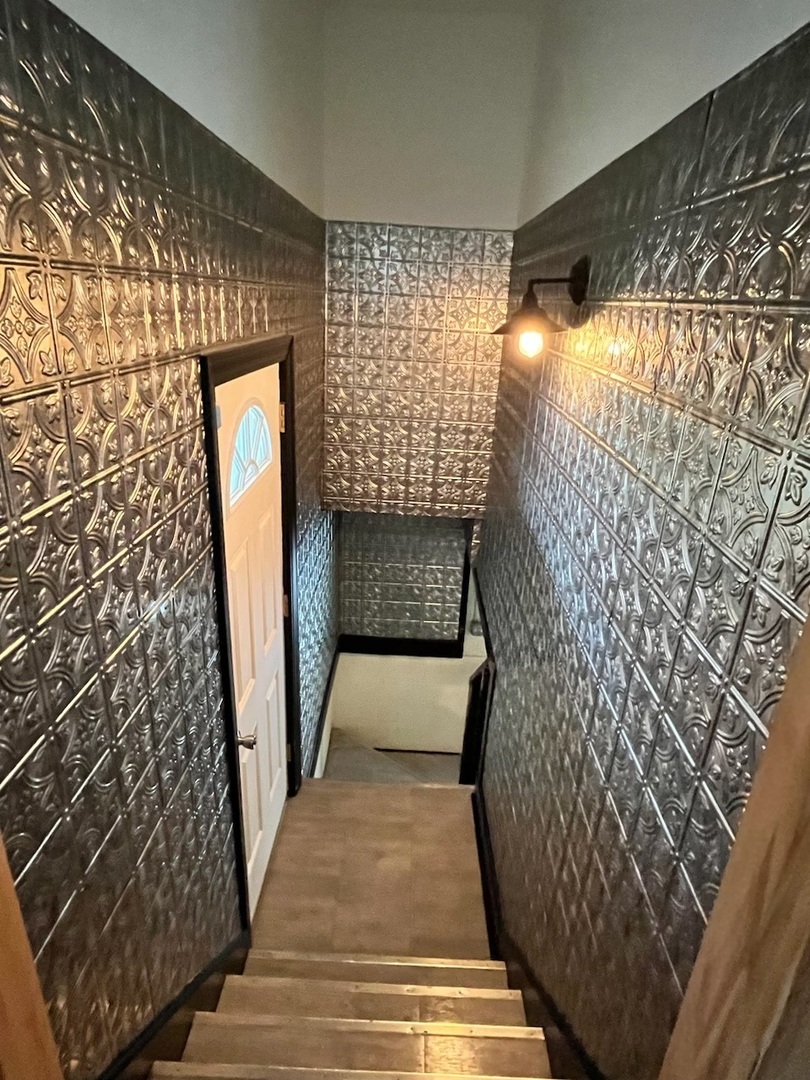 6822 South Kenneth Avenue Chicago IL 60629