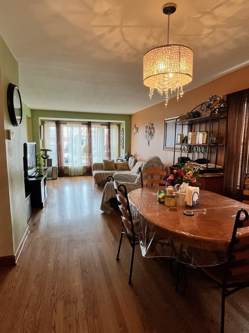 6822 South Kenneth Avenue Chicago IL 60629