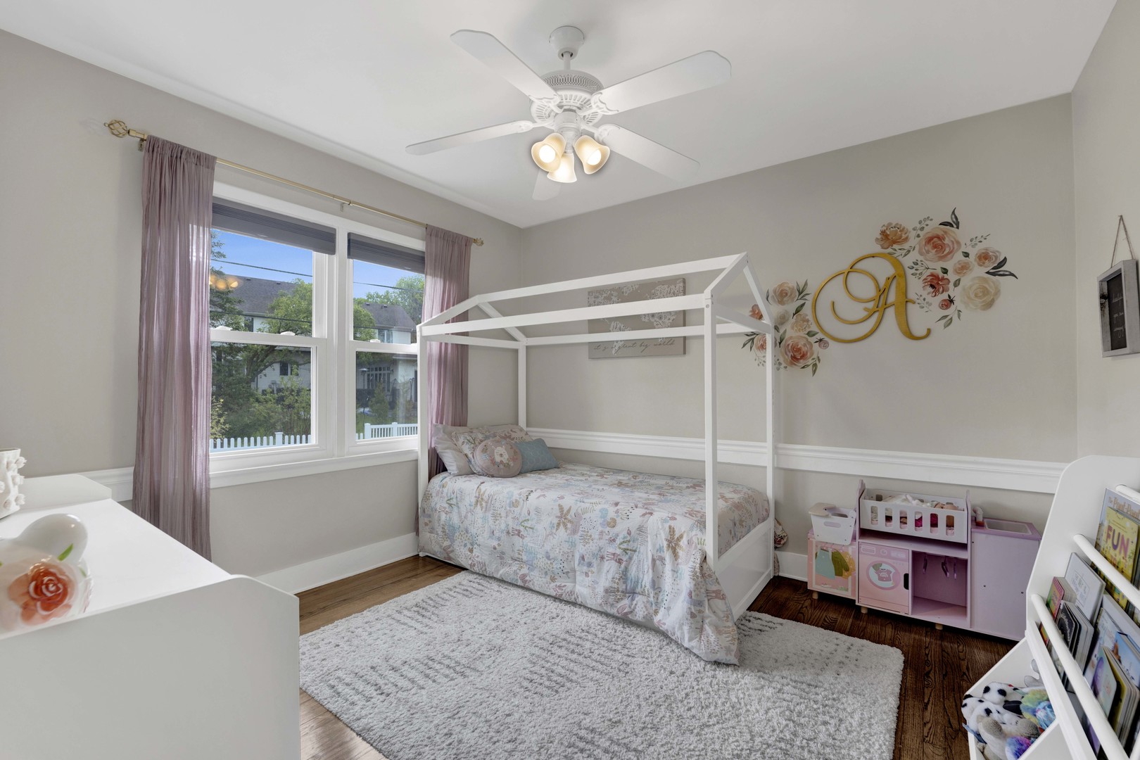 61 Harris Avenue Clarendon Hills IL 60514