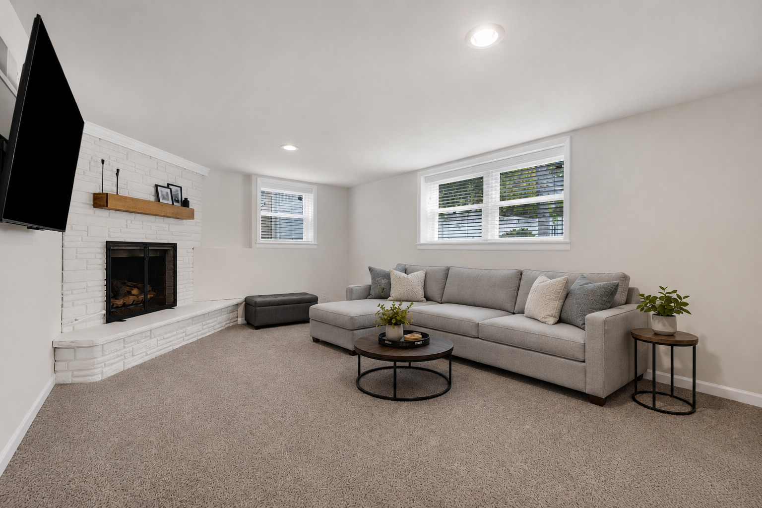 61 Harris Avenue Clarendon Hills IL 60514