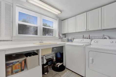 61 Harris Avenue Clarendon Hills IL 60514