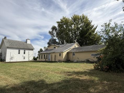 104-106 Gaston Street Dixon IL 61021
