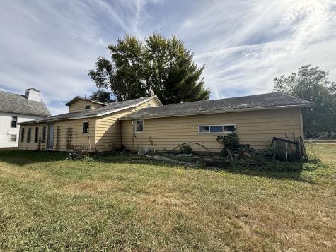 104-106 Gaston Street Dixon IL 61021