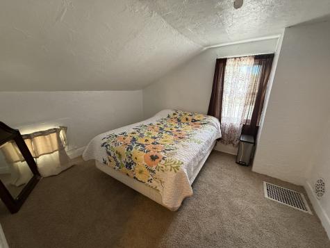 104-106 Gaston Street Dixon IL 61021