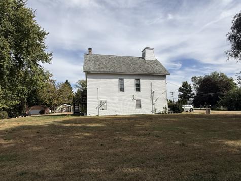 104-106 Gaston Street Dixon IL 61021