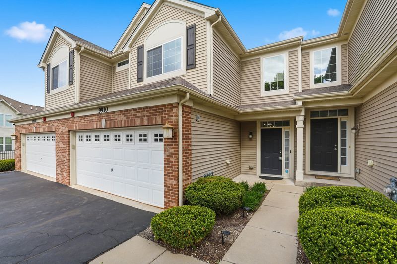 9910 Williams Drive Huntley IL 60142
