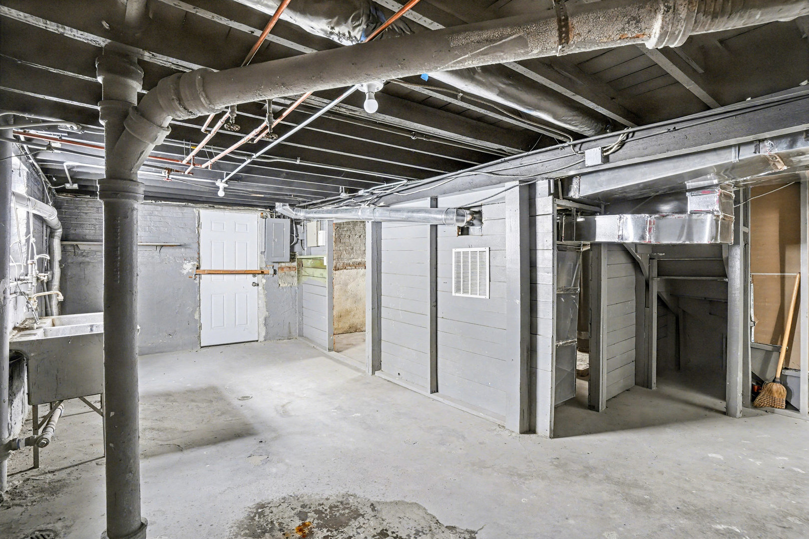 7449 South Bennett Avenue Chicago IL 60649