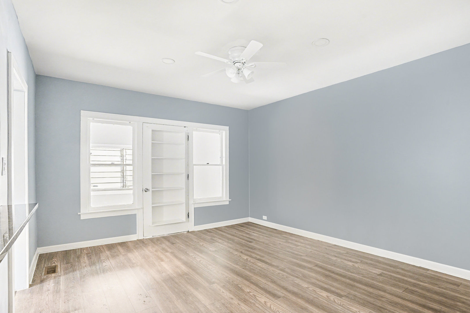 7449 South Bennett Avenue Chicago IL 60649