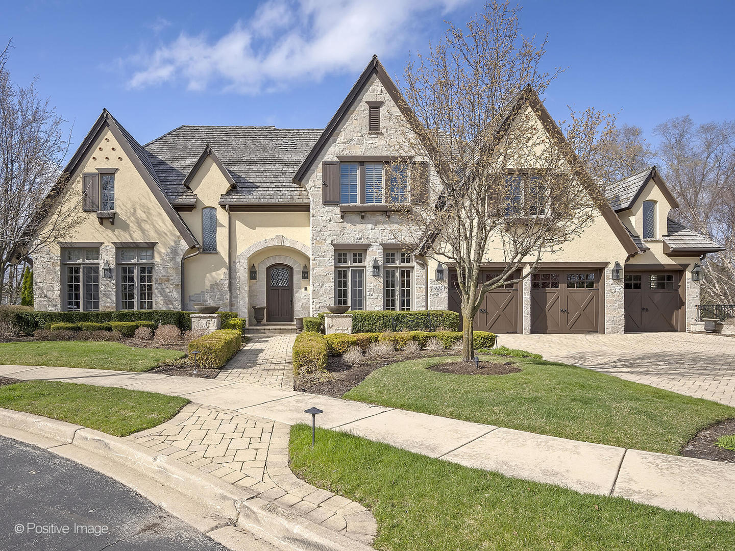 435 Woodland Park Court Hinsdale IL 60521