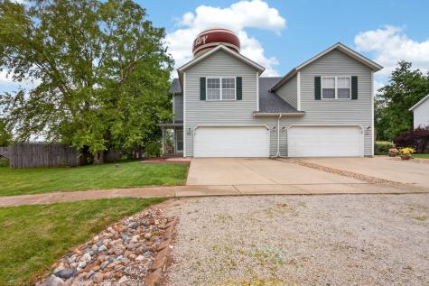 905 Taylor Lane Leroy IL 61752