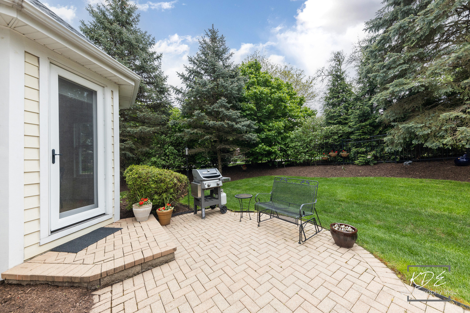 2701 West Walnut Court Woodridge IL 60517