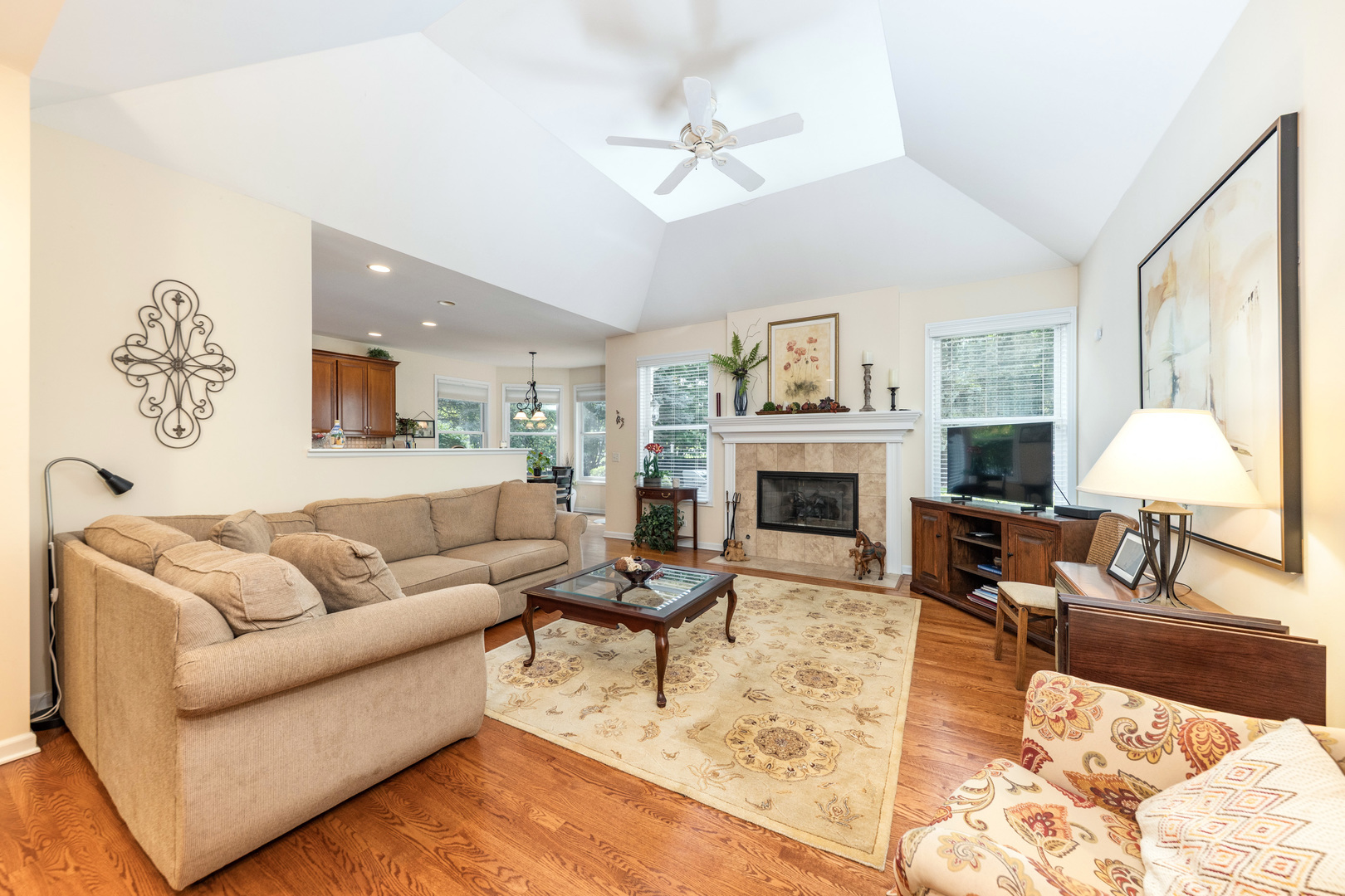 2701 West Walnut Court Woodridge IL 60517