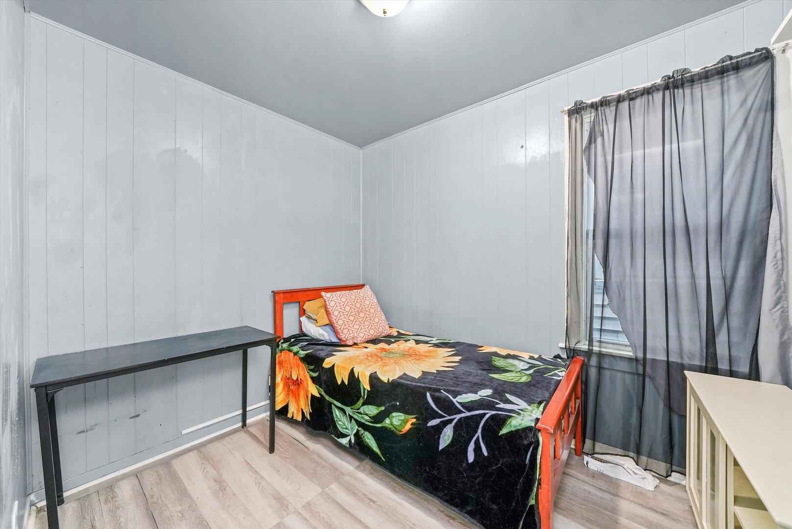 4943 South Marshfield Avenue Chicago IL 60609