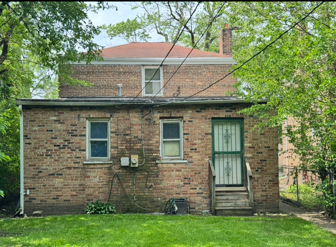 9151 South Perry Avenue Chicago IL 60620
