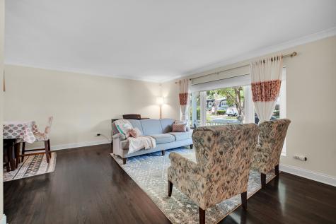 459 Sussex Court Buffalo Grove IL 60089