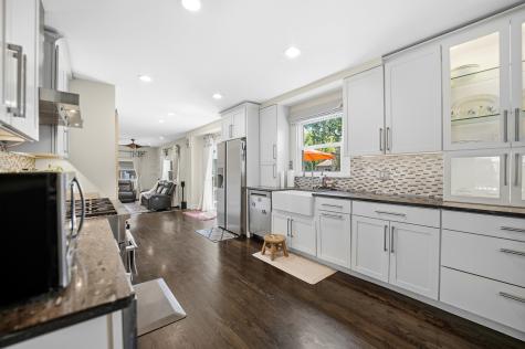 459 Sussex Court Buffalo Grove IL 60089