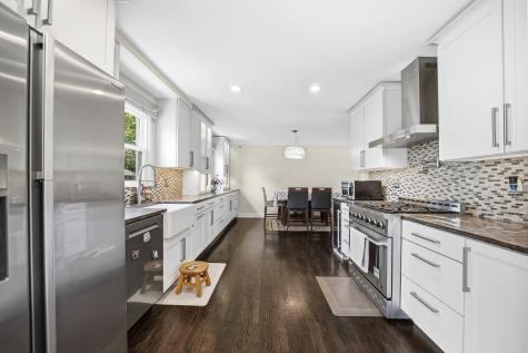 459 Sussex Court Buffalo Grove IL 60089